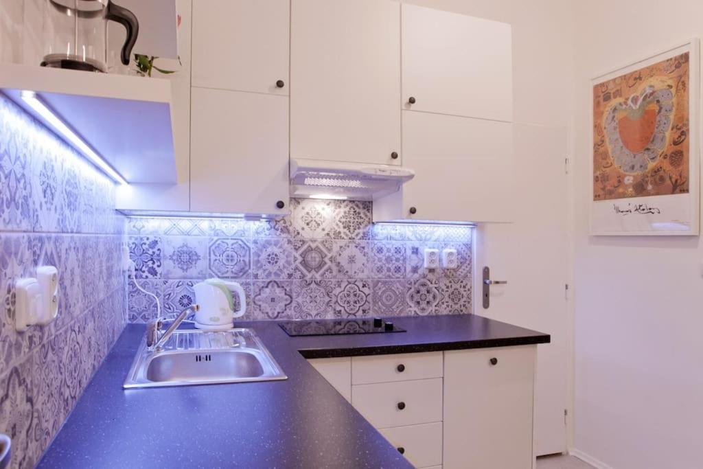 Prague Center Apartment With Fireplace Exterior photo